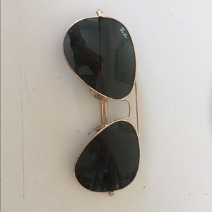 RAYBAN Aviator Classic Gold Sunglasses